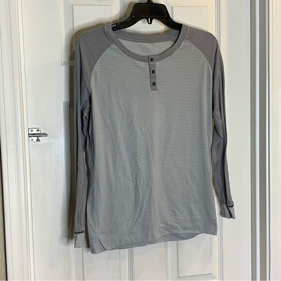 Lululemon Runamuck Long Sleeve Heathered Light Grey Heathered Size 12 - Picture 8 of 9